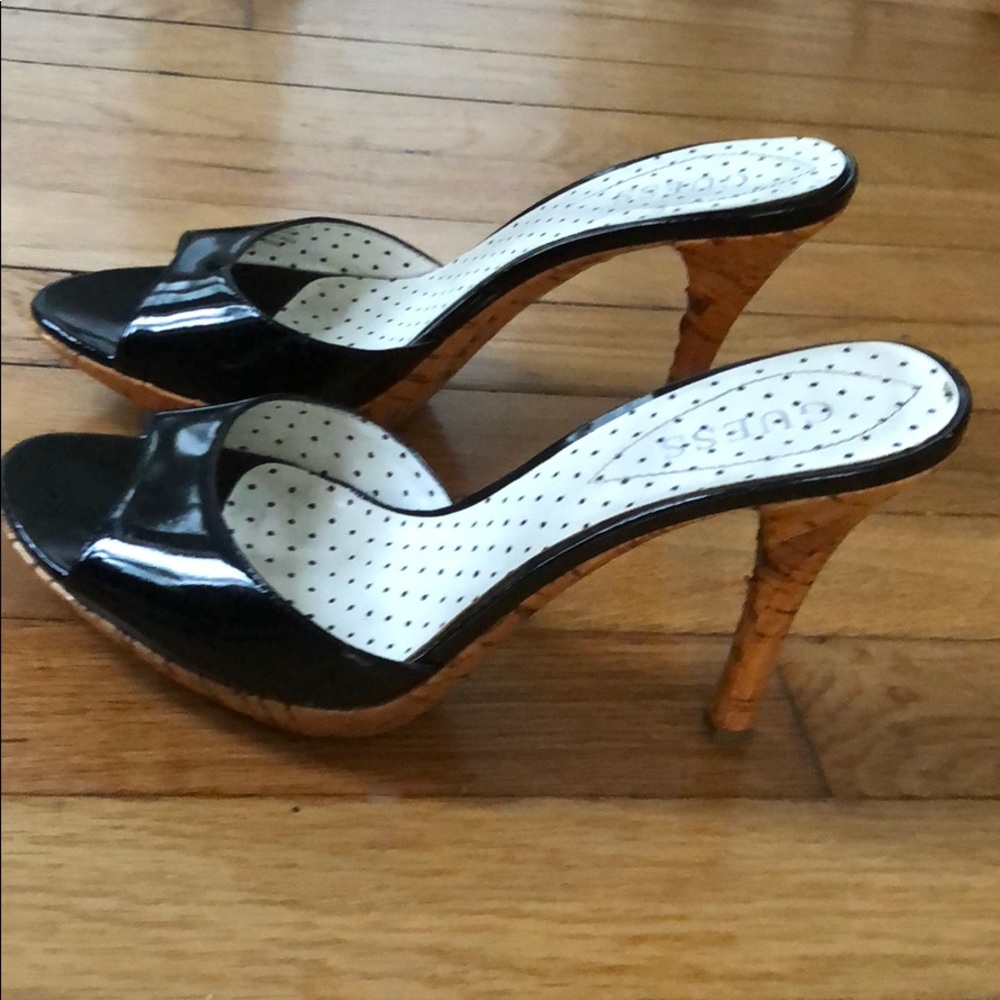 Guess women shoes 👠